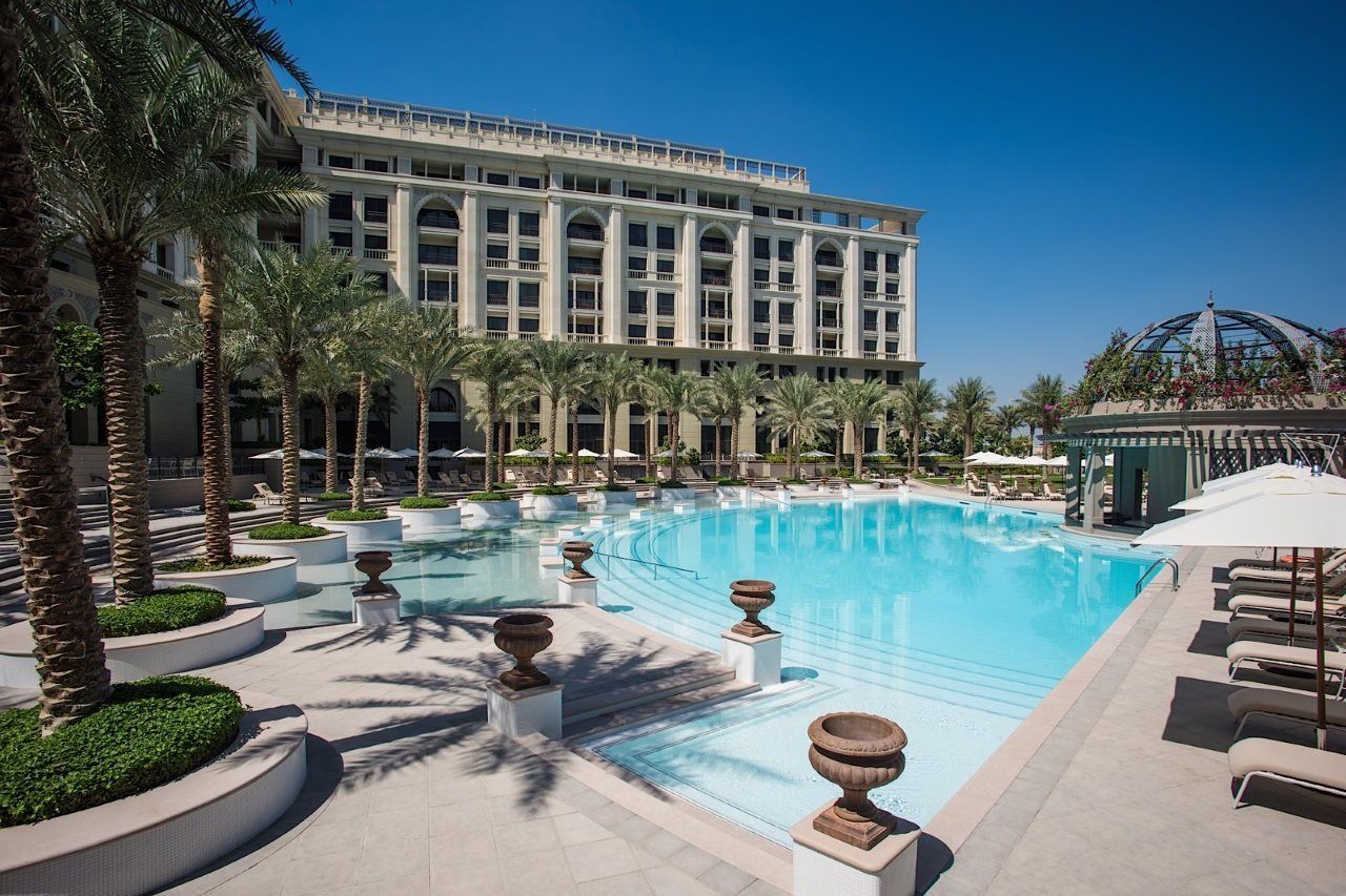 Palazzo Versace Dubai Exterior photo The pool at the St. Regis