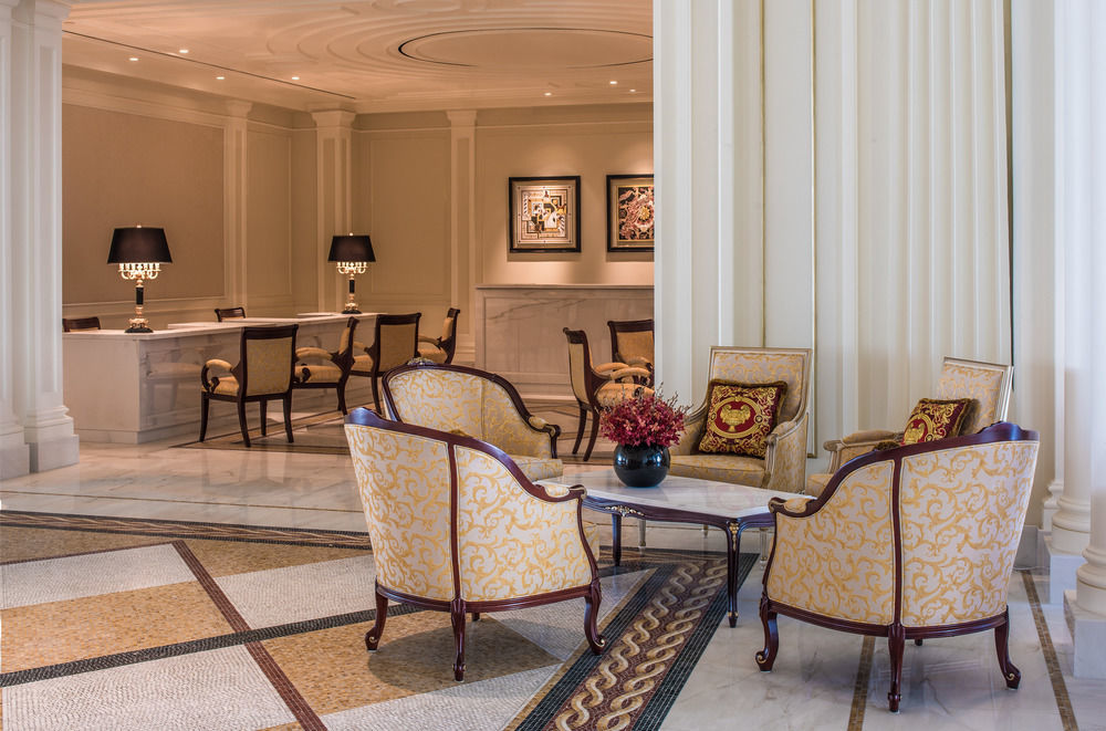 Palazzo Versace Dubai Exterior photo The lobby